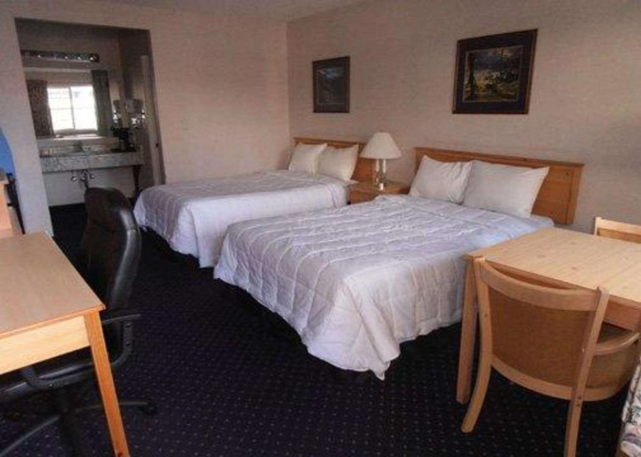 Econo Lodge Inn & Suites Central Medford Dış mekan fotoğraf
