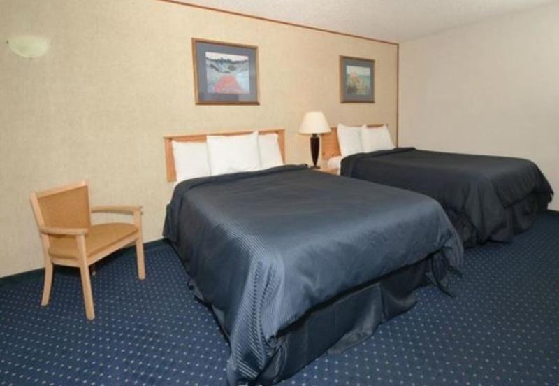 Econo Lodge Inn & Suites Central Medford Dış mekan fotoğraf